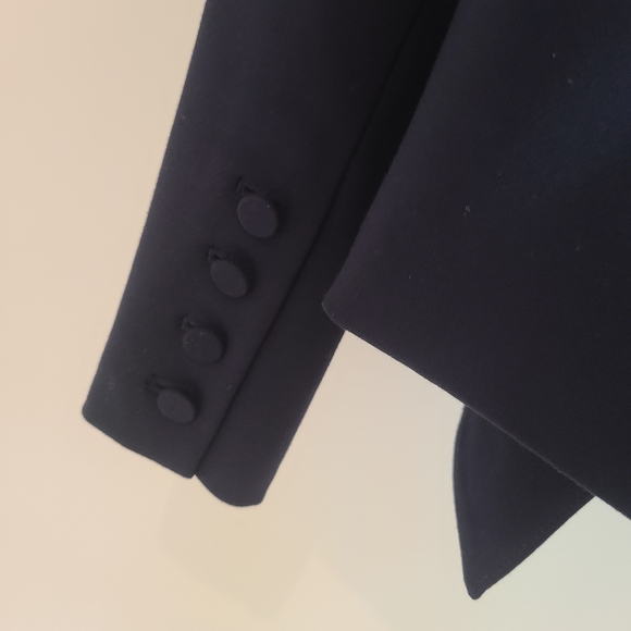 Ellen Tracy Navy Blazer - Picture 4 of 5